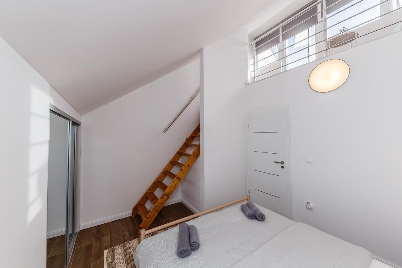 Apartment Maestral スティヴァン エクステリア 写真